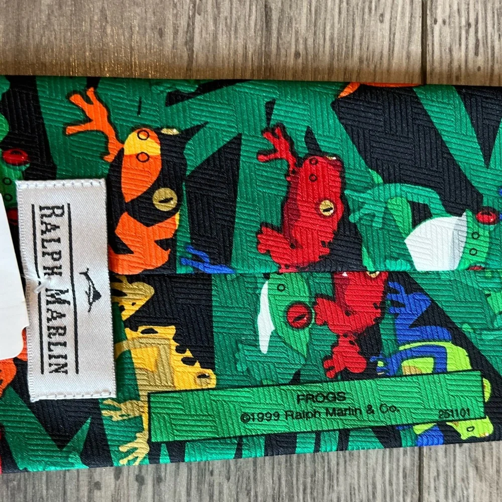 Ralph Marlin Men’s Vintage 90s Frogs Neck Tie Vibrant 1999 NWT Workwear Dressy